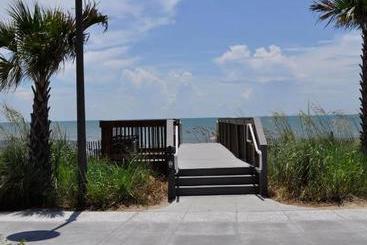 The Diplomat Family Motel