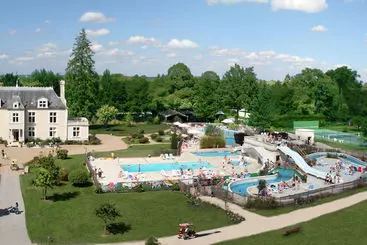一軒屋 Le Château Des Marais