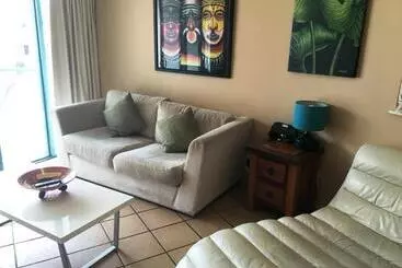 Grand Palais Boolarong Beachside Apartments