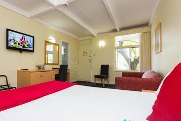 Motel Sky Rider Motor Inn