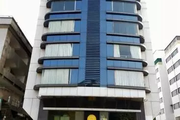 Pride Biznotel Alkapuri