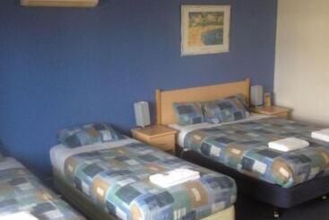 Seaview Motel & Apartments