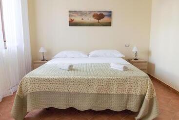 בית מלון כפרי Le Tre Dimore   Masseria Geremia