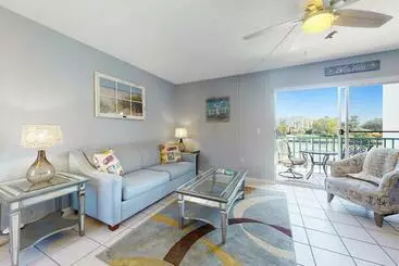 ホテル Madeira Beach Yacht Club 329h
