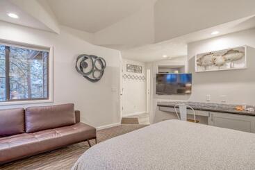 Hotel River Ridge 603b