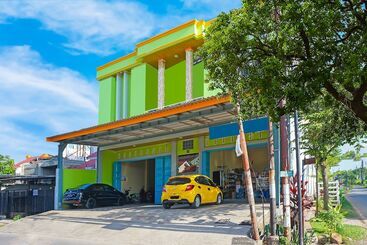 Hotel Oyo 91668 Homestay Anitha Syariah Makassar
