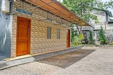 Hotel Oyo 91679 Villa Juanda Syariah