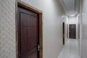 ホテル Reddoorz Near Lippo Plaza Kendari