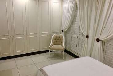 ホテル Sandton Shandon House