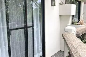 Hotel Royale Tagaytay B&b