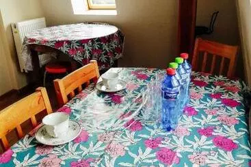 Retkeilymaja Zajazd Dolina Sadosiów