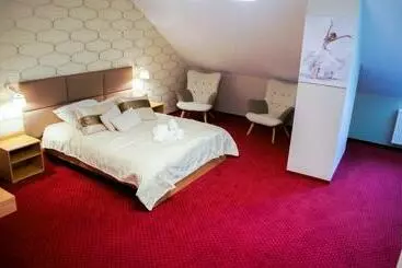 Hotelli Szafranowy Dwór