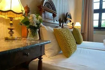 Aamiaismajoitus (B&B) Boutique Pałac Warmątowice Sienkiewiczowskie