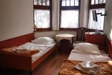 Huoneistohotelli Sanatorium Dąbrówka