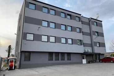 Общежитие Noclegi Europol