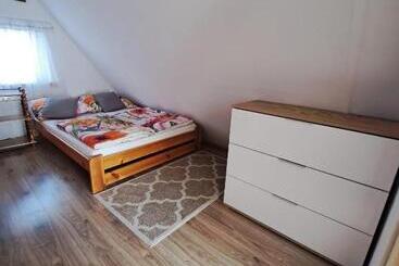 Domek Pod świerkami