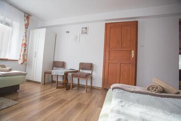 פנסיון Nad Cedronem