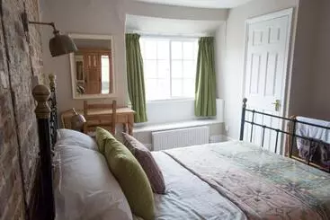 Hotelli The Crown Aldbourne