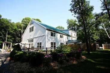 호텔 Timber House Resort