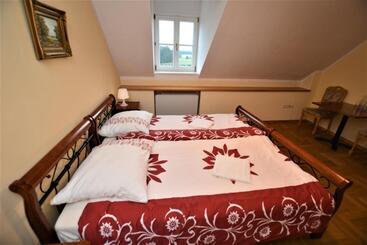 호텔 Dwor Osieczek