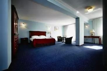 ユースホステル Amazonka