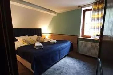 Aamiaismajoitus (B&B) Chata Nad Sztolnią