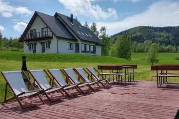 Aamiaismajoitus (B&B) Rezydencja Ostoja