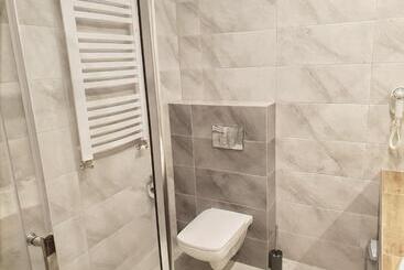 호텔 Noclegi Portowa