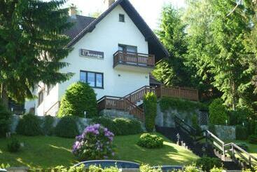 Pension (Hôtel basse catégorie) Willa U Jerzego