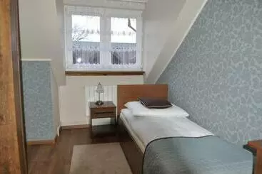 Alberg Dworek Biała Dama