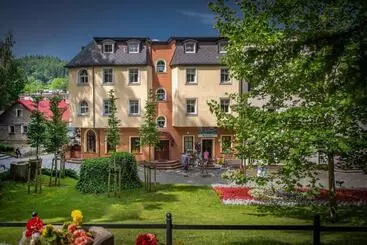 ベッドアンドブレックファースト Willa Alexander