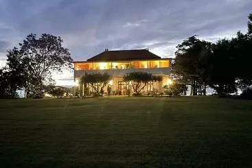 ベッドアンドブレックファースト Leconfield House