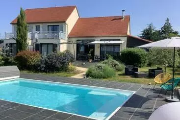 Aamiaismajoitus (B&B) Les Etoiles De Calès