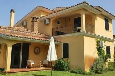 Artemisia Bed And Breakfast
