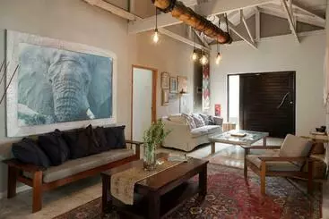 تختخواب و صبحانه Atlantic Square Guesthouse