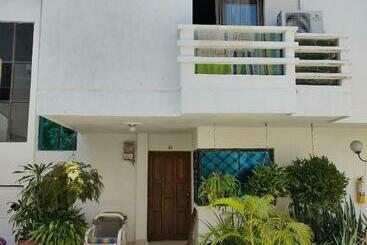 פנסיון Hostal El Rodadero