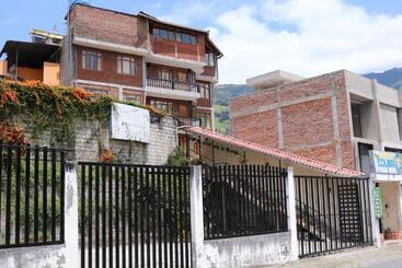 Hotel Hostal Colibri 2