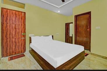 호텔 New Royal Ruby Electronic City Phase 1