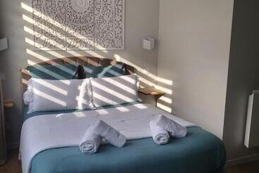 Bed & Breakfast La Petite Perle De Quimper