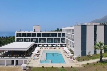 Black Diamond Hotel Dhermi