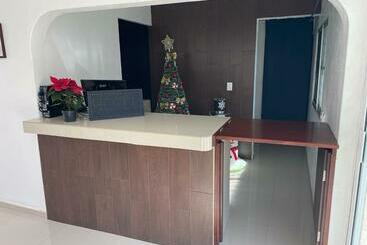 فنادق الكبسولة Costa Inn