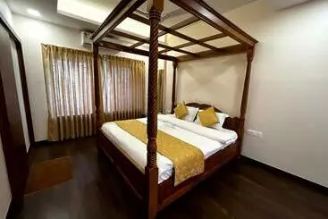 ホテル Heritage Residency   Royal Camping Club, Panhala