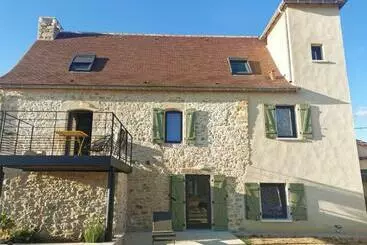 ペンション Le Pigeonnier De Coupiac