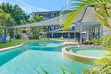 Beaches On Lammermoor Apartments