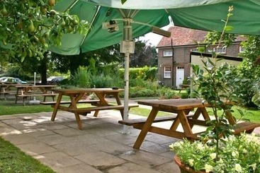 צימר The Bent Arms