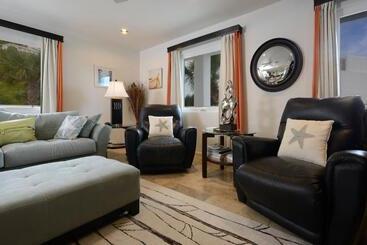 בית מלון כפרי Coral Beach Club Villas & Marina