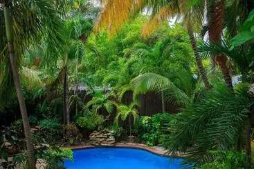 호텔 The Palms Oceanfront Suites