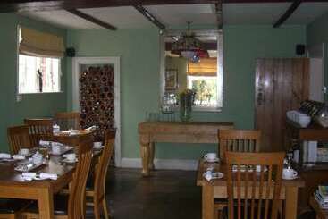 פנסיון Ash Farm Country House