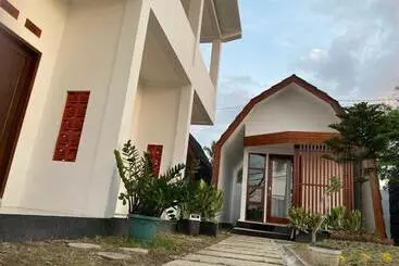 ユースホステル Linobi Homestay