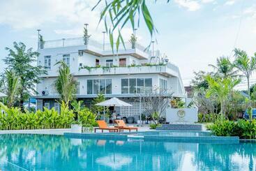 فندق Nykasmy Kampot Residence
